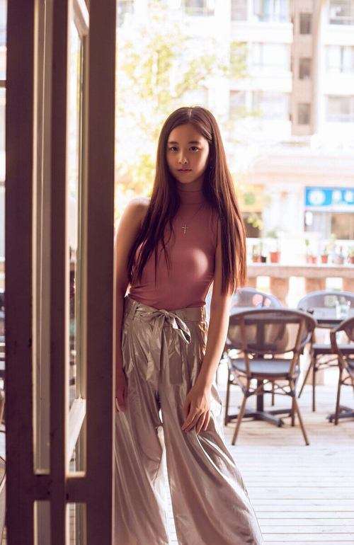 博洛尼亚锋线拉扯带动全队节奏变化，博洛尼亚足球