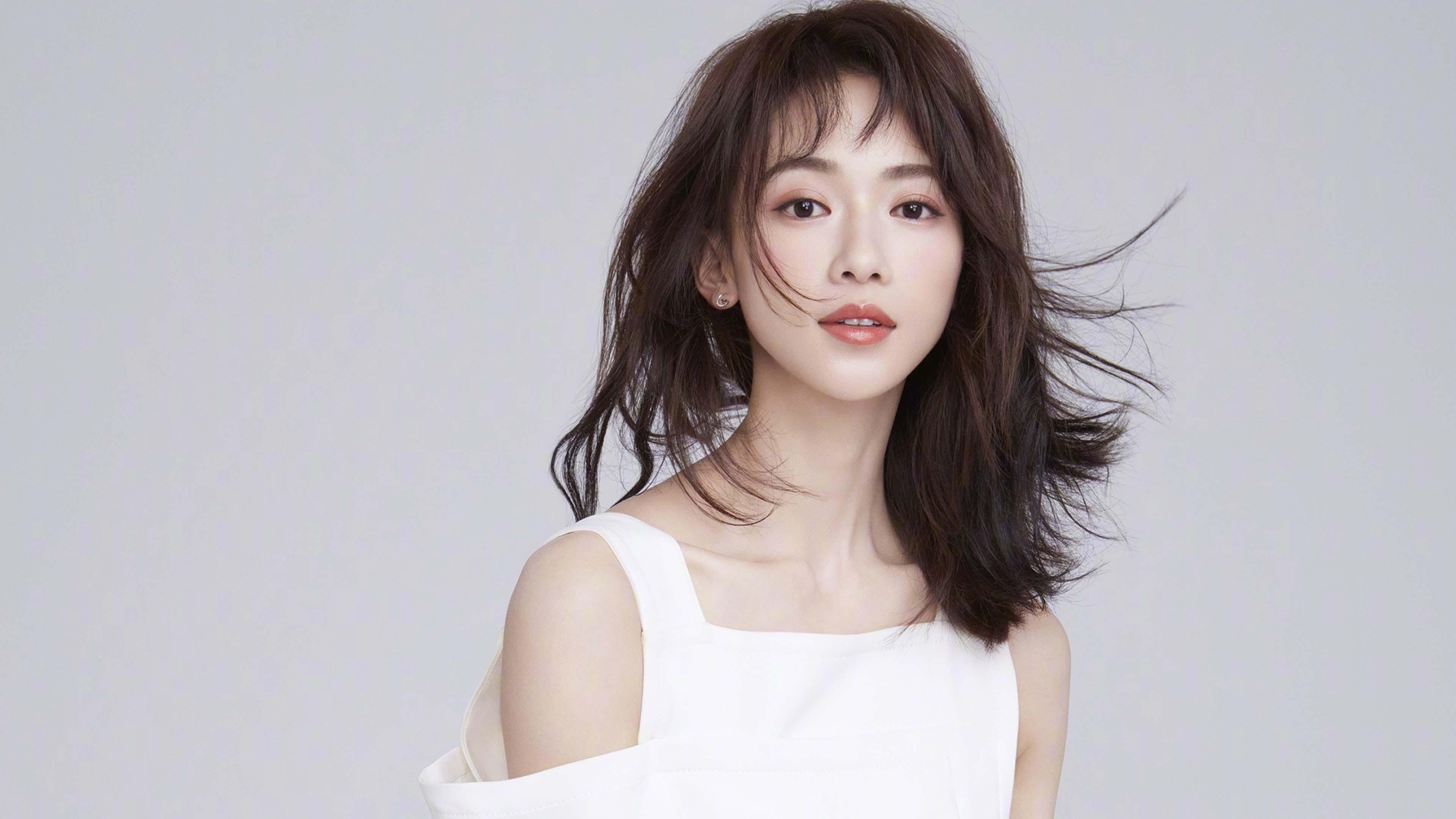 替补球员体能状态在多线作战中的再分配,球员替补是指允许一名球员退场