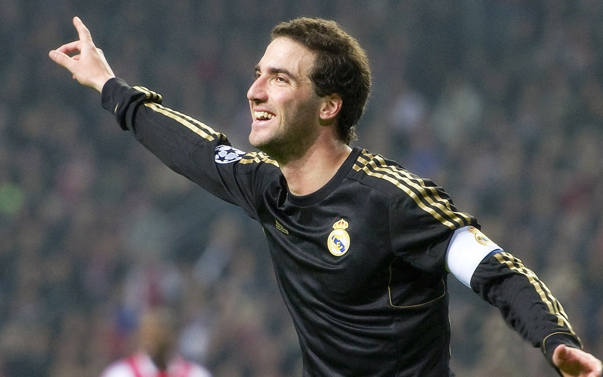 全球电竞体育赛事观众规模不断扩大，全球电竞市场报告